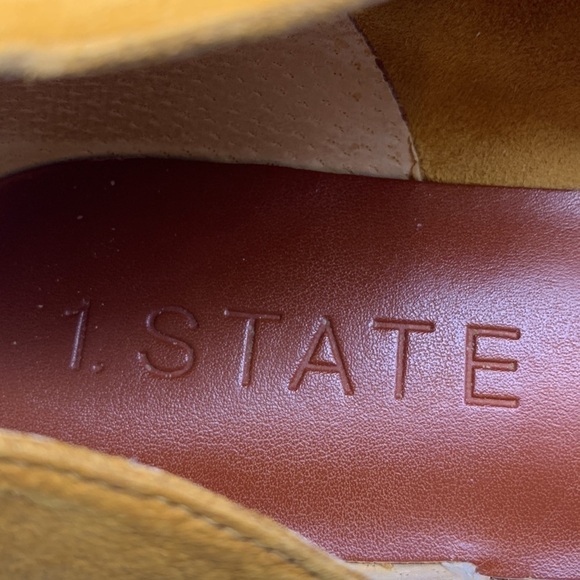 1.State Celvin Mustard Colored Leather Peep Toe Flat Sandals size 10. MCS0702D - Picture 3 of 7